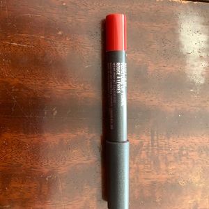 MAC velvetease lip pencil-reddy to go